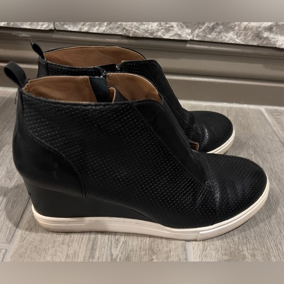 Linea Paolo Black Wedge Booties size 7 - Picture 2 of 5